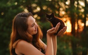 pet-sitting-640x480-75475653.jpeg